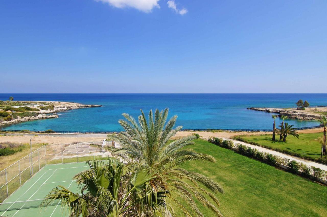 פאראלימני Lucile - Coralli Beachfront Apartment מראה חיצוני תמונה