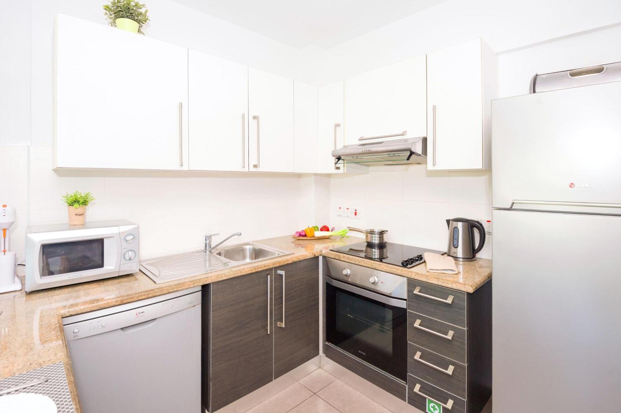 פאראלימני Lucile - Coralli Beachfront Apartment מראה חיצוני תמונה