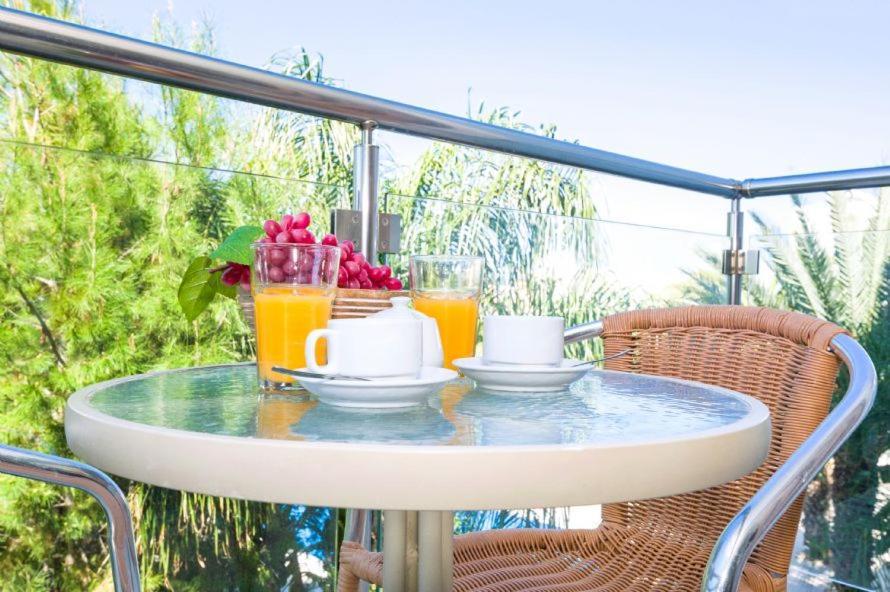 פאראלימני Lucile - Coralli Beachfront Apartment מראה חיצוני תמונה
